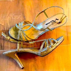 Nina size 8 high heels glittery silver gold sparkly rhinestone strap sandals EUC